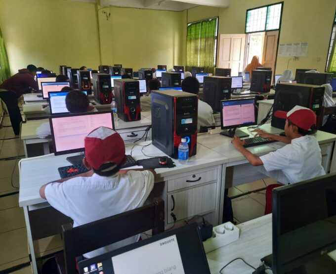 Pelatihan Komputer Siswa SD
